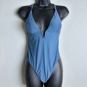 Cupshe Deep V-Wire Cross Back Cheeky Swimsuit Women's Size Medium | NEW‎